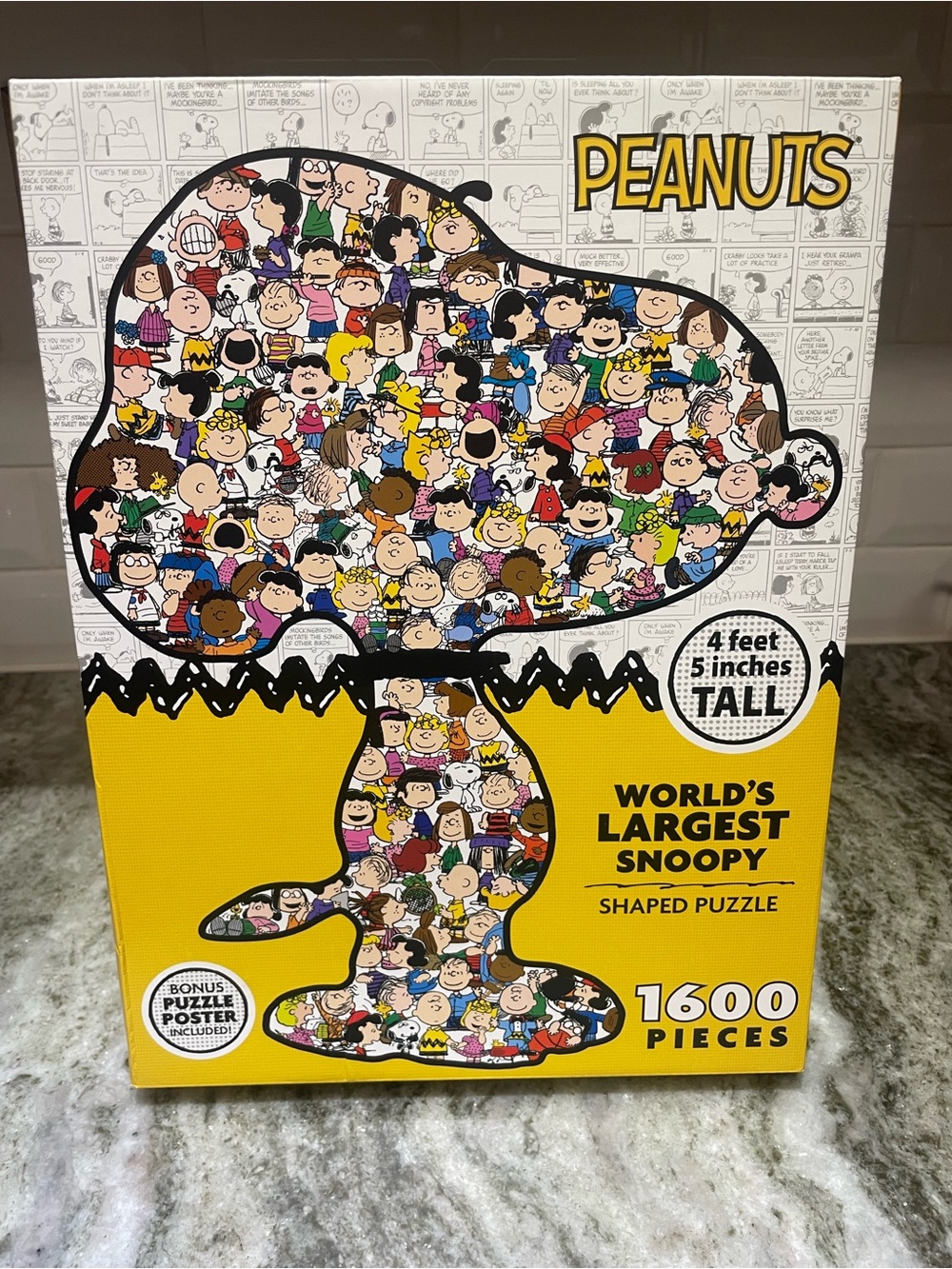 World’s Largest Peanuts Snoopy Shaped Puzzle 1600-Piece Puzzle